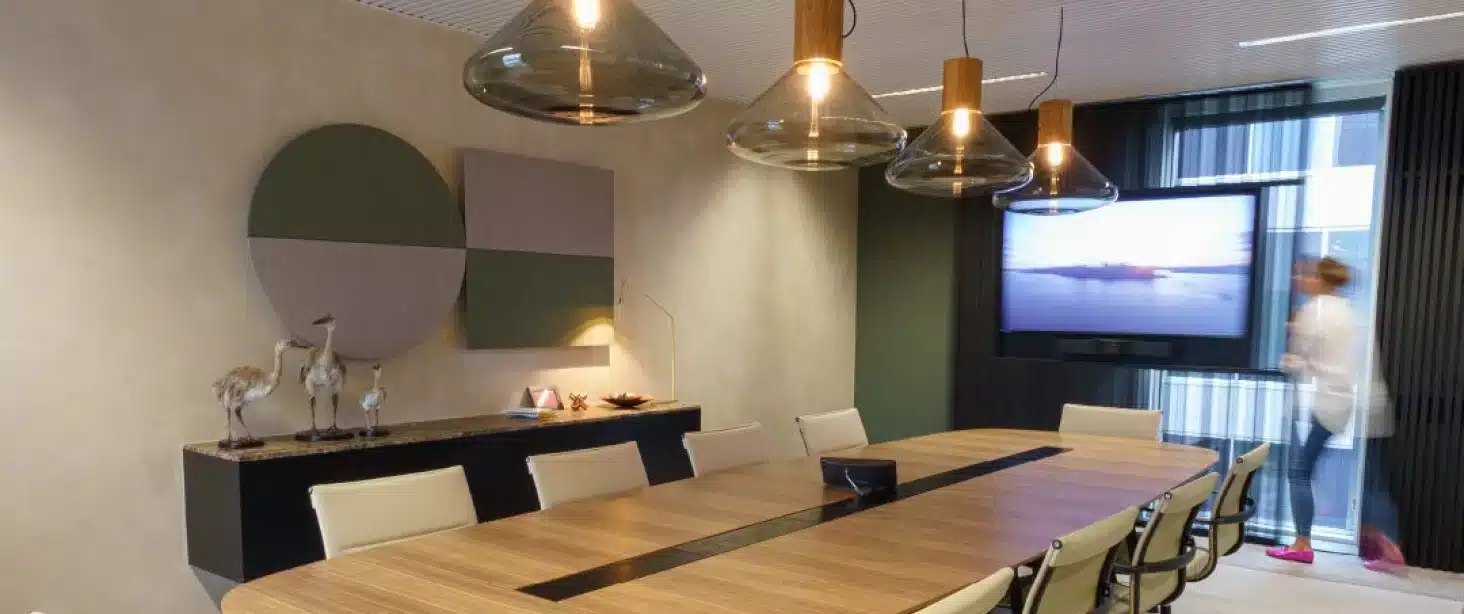 Kantoorinrichting is meer dan meubilair: 5 musts voor een slimme werkplek