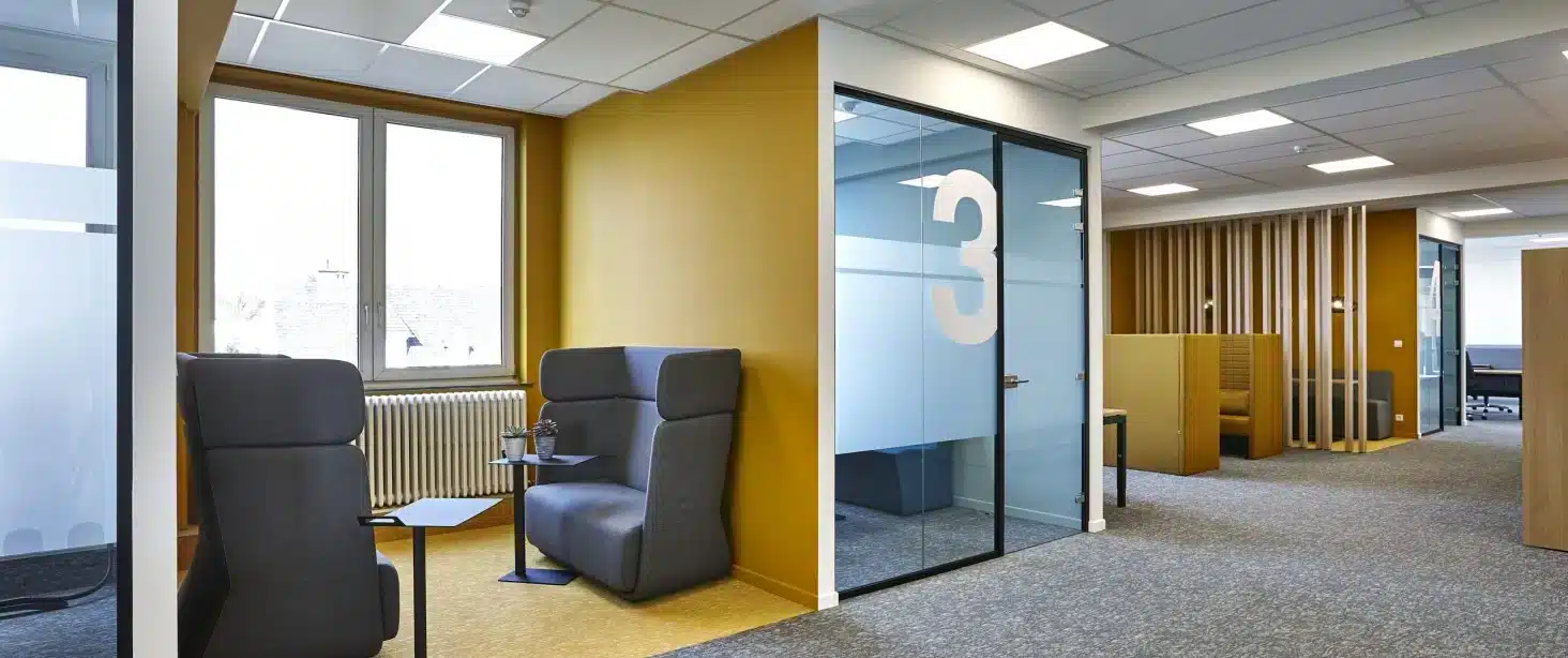 Wat is de betere optie: open of gesloten vergaderingen?